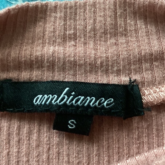 Womens top - Picture 2 of 3